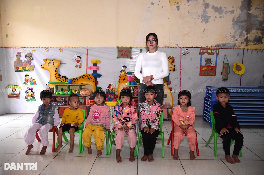 Niềm mong mỏi của cô và trò ở 2 điểm trường nhiều không - 5