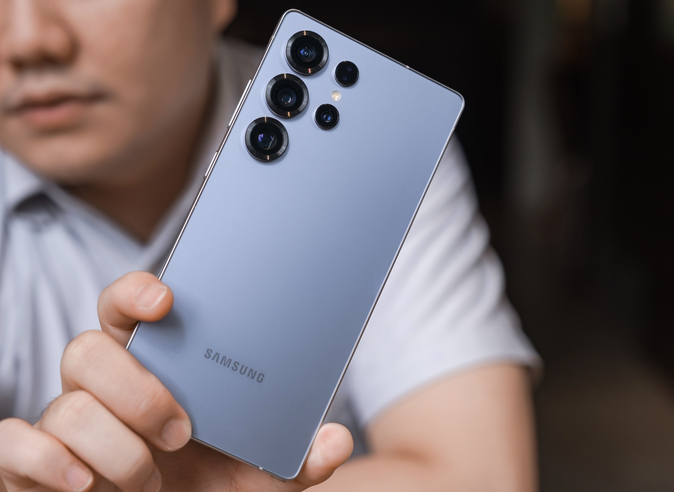 Năm của sự điều chỉnh và tái định nghĩa 3 1766102454 965 Nam cua su dieu chinh va tai dinh nghia