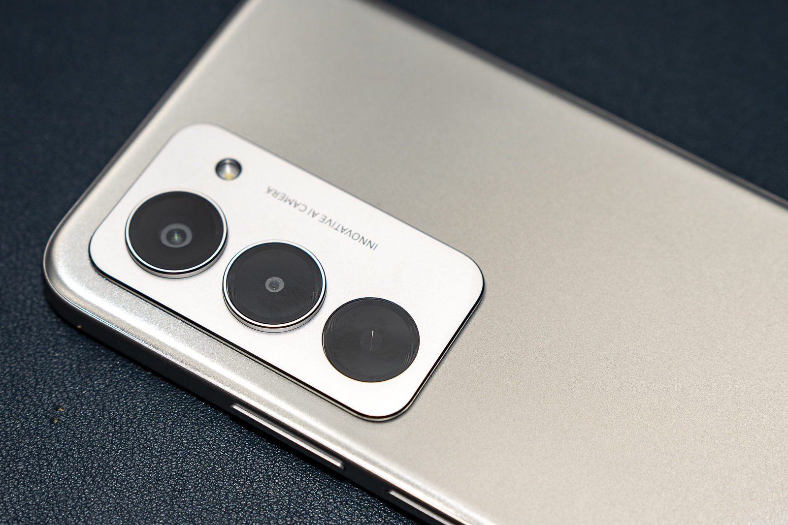 Năm của sự điều chỉnh và tái định nghĩa 10 Tổng hợp Smartphone 2025: năm của điều chỉnh và tái định nghĩa - Ảnh 10.