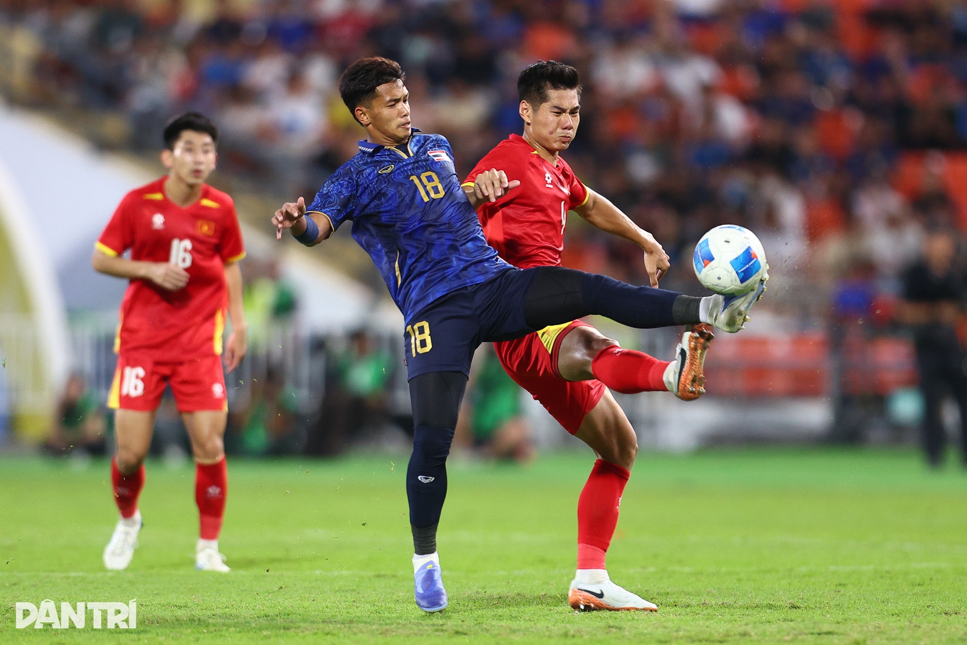 90 phút ngược dòng, HCV gọi tên U22 Việt Nam ở đêm huyền diệu Rajamangala - 9