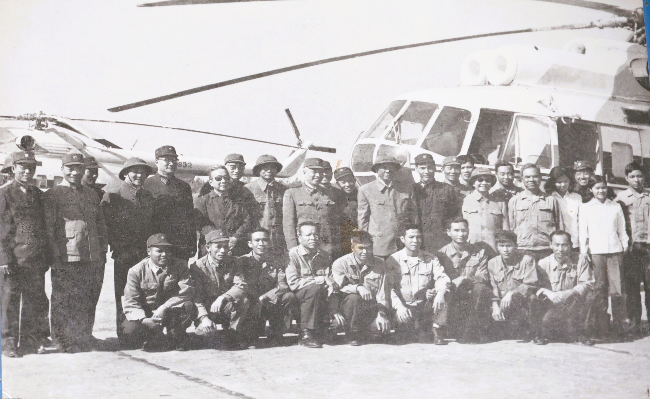 50 năm Trung đoàn Không quân trực thăng 916 anh hùng- Ảnh 3. 50 năm Trung đoàn Không quân trực thăng 916 anh hùng- Ảnh 3.