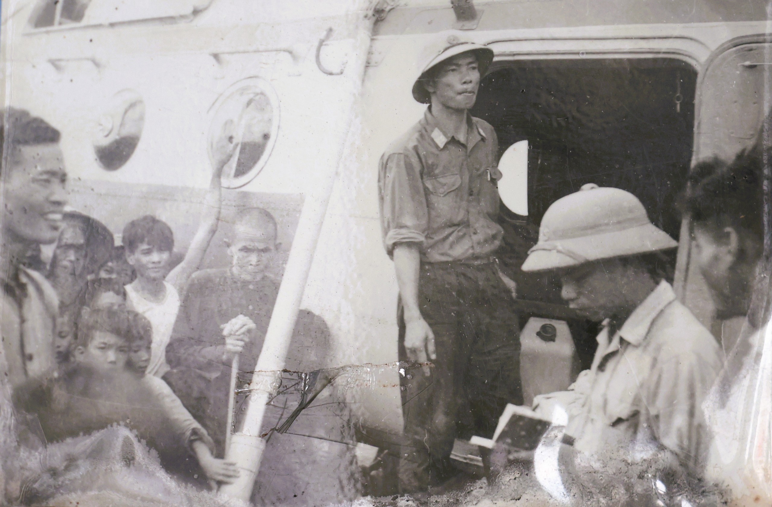 50 năm Trung đoàn Không quân trực thăng 916 anh hùng- Ảnh 11. 50 năm Trung đoàn Không quân trực thăng 916 anh hùng- Ảnh 11.