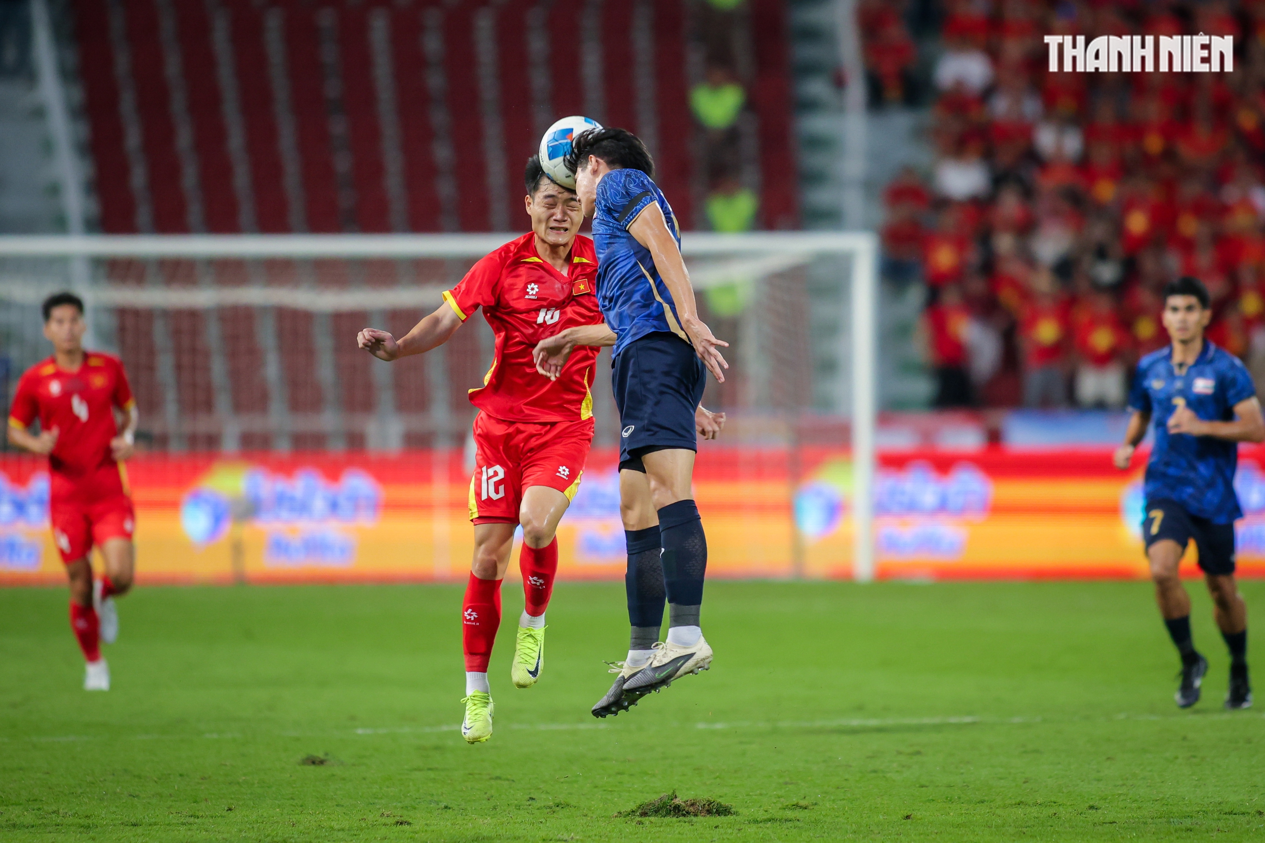 Quá đã hình ảnh U.22 Việt Nam quật ngã Thái Lan ngay tại Rajamangala, giành HCV SEA Games 33- Ảnh 9.