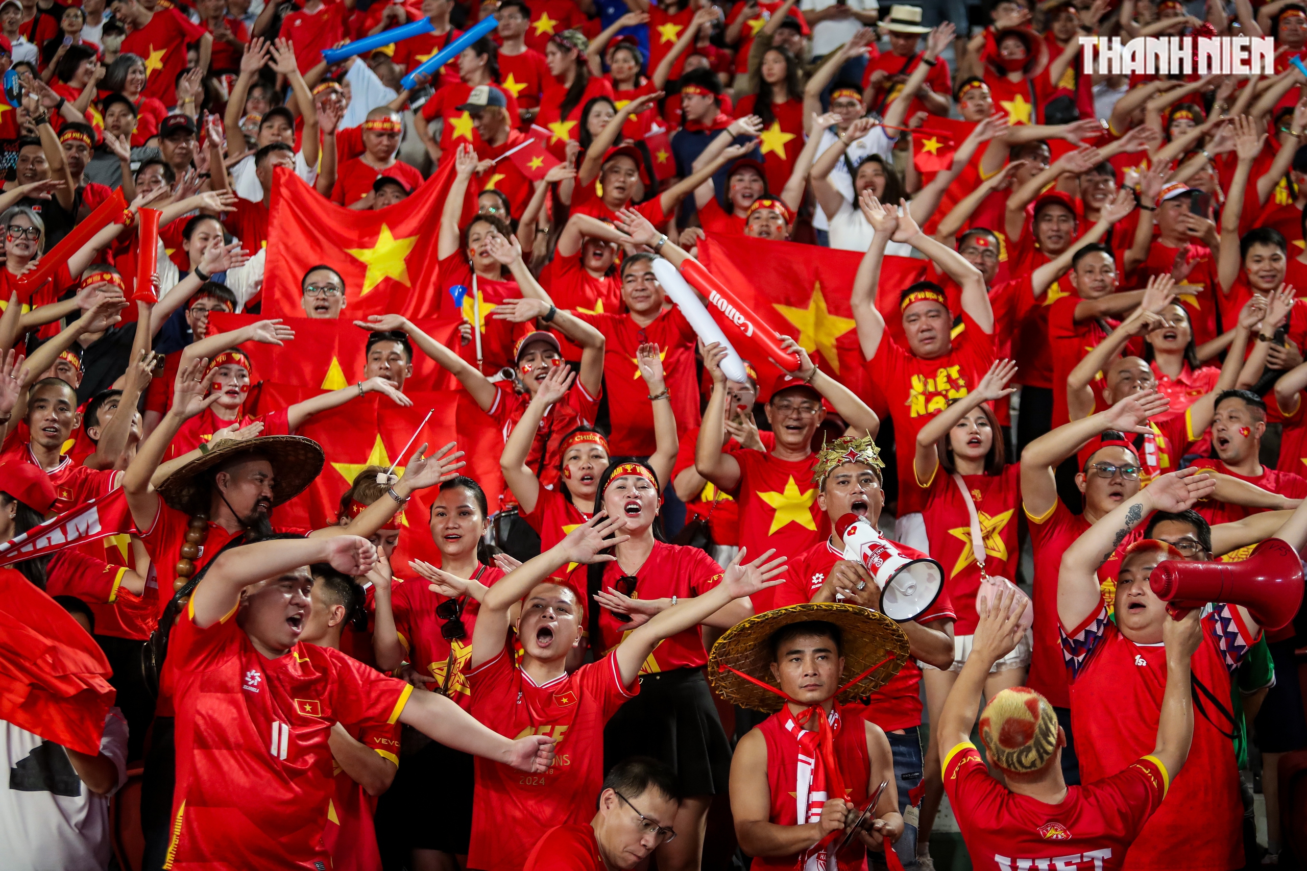 Quá đã hình ảnh U.22 Việt Nam quật ngã Thái Lan ngay tại Rajamangala, giành HCV SEA Games 33- Ảnh 10.