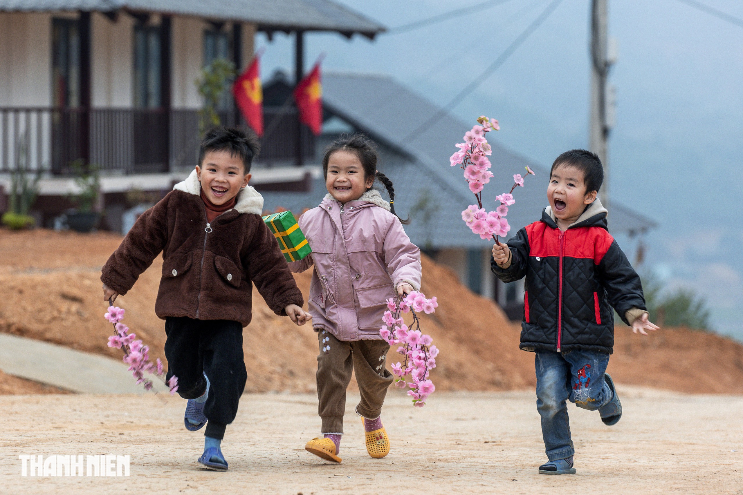 - Ảnh 3. - Ảnh 3.