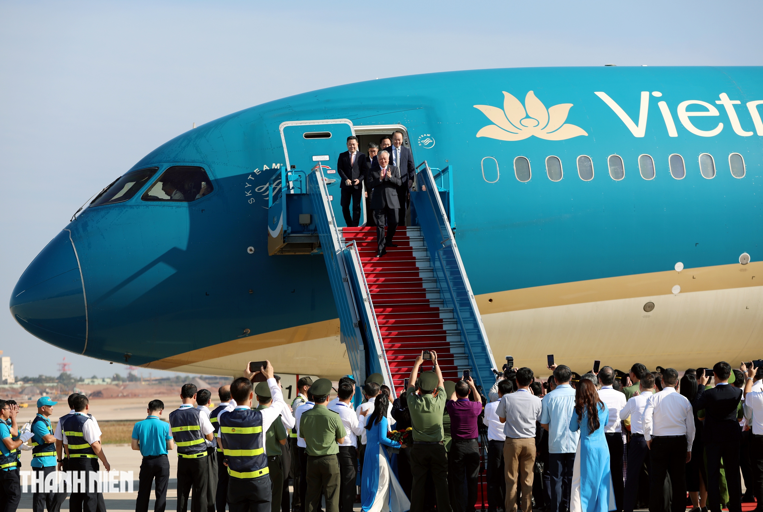 - Ảnh 38. - Ảnh 38.