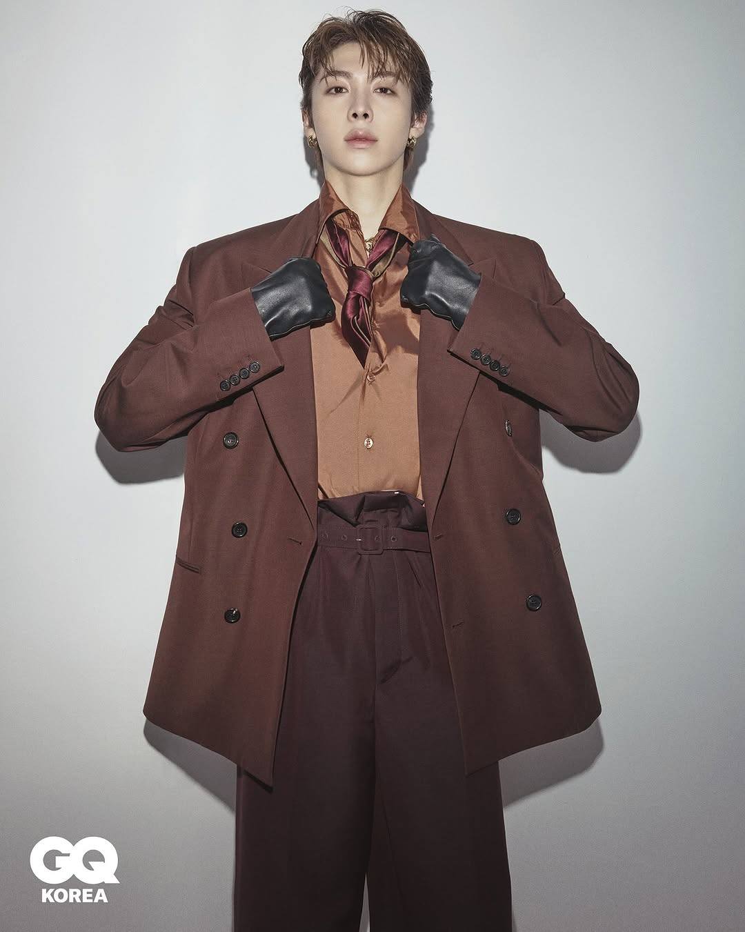 Công chúa tài phiệt yêu đương lộ liễu thành viên nam trong nhóm, mỹ nhân đẹp nhất phải 