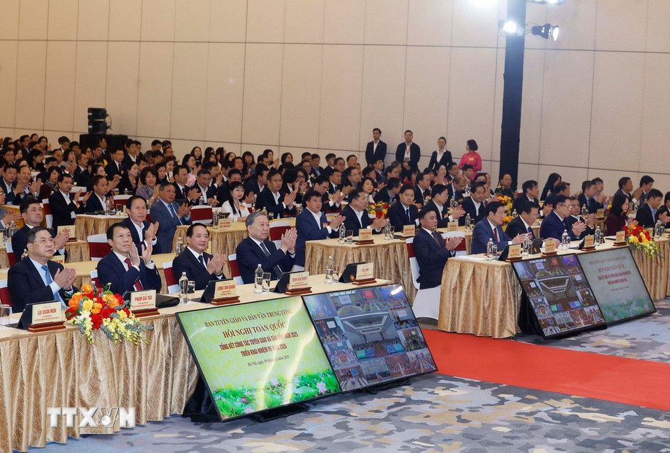 Tổng Bí thư Tô Lâm dự Hội nghị toàn quốc triển khai nhiệm vụ Tuyên giáo và Dân vận 2026 - Ảnh 2. Tổng Bí thư Tô Lâm dự Hội nghị toàn quốc triển khai nhiệm vụ Tuyên giáo và Dân vận 2026 - Ảnh 2.