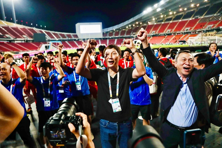 Kim Sang Sik - Ảnh 2.