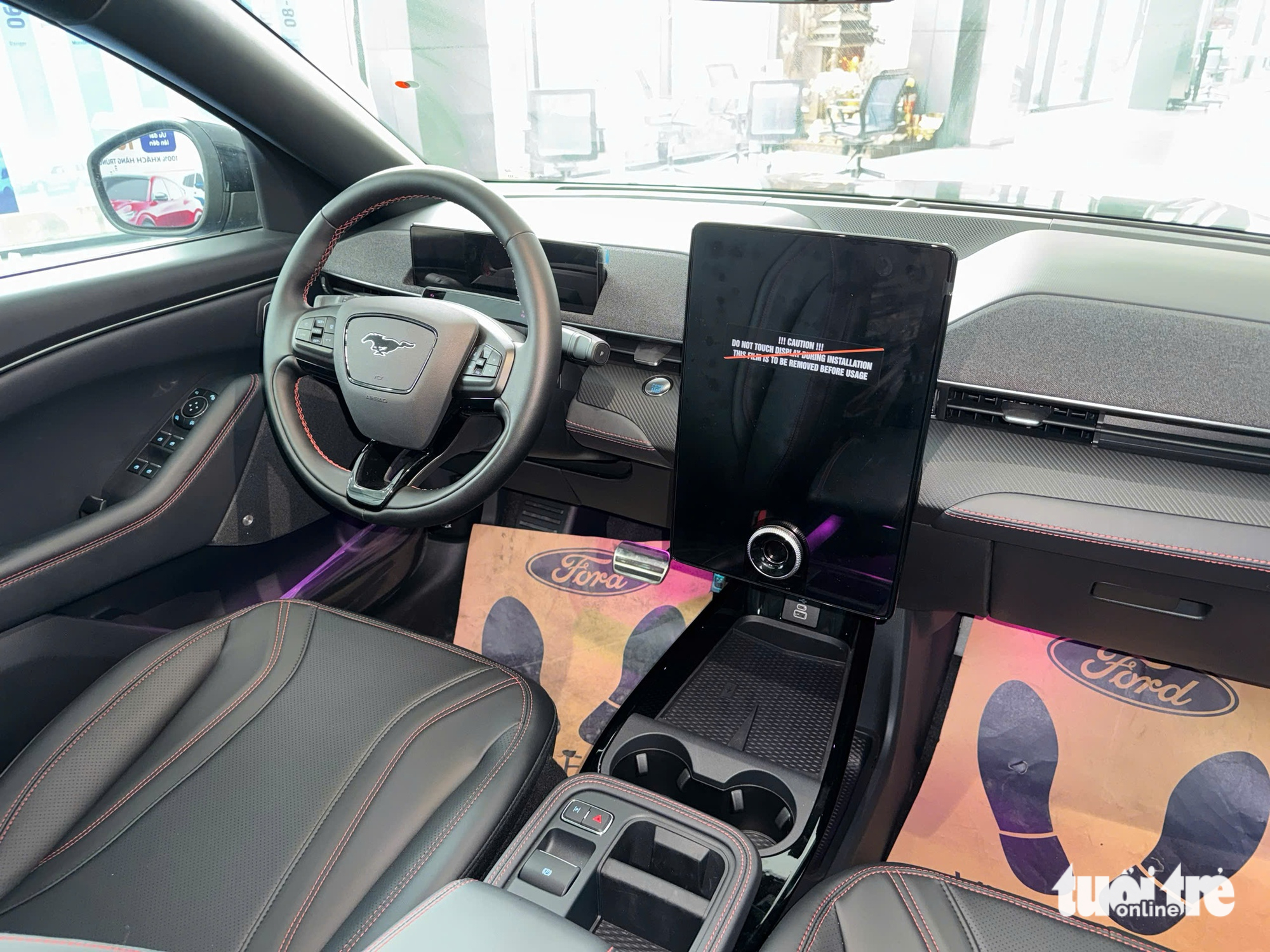 Loạt xe chơi về Việt Nam 2025: Đắt, kén khách nhưng không thiếu đại gia sẵn sàng xuống tiền - Ảnh 19.