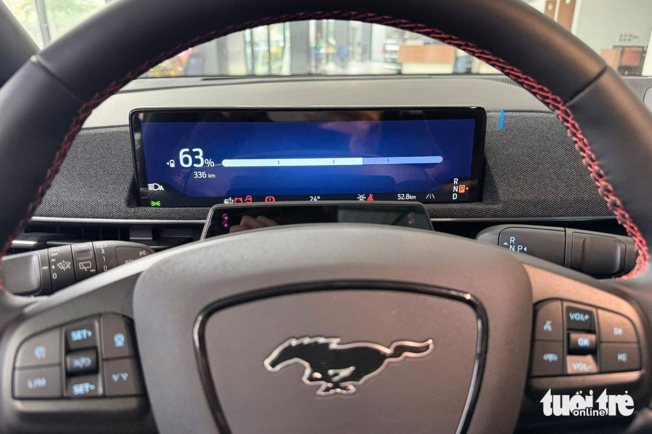 Loạt xe chơi về Việt Nam 2025: Đắt, kén khách nhưng không thiếu đại gia sẵn sàng xuống tiền - Ảnh 20.