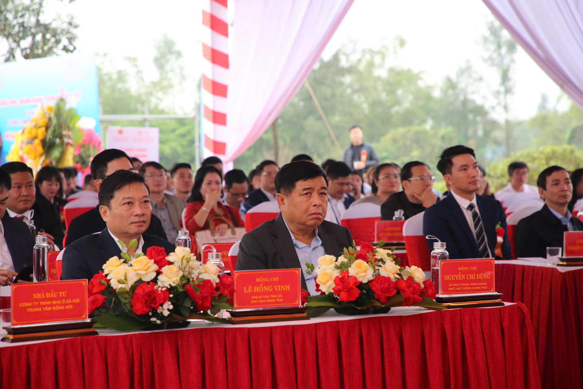 Phó Thủ tướng Nguyễn Chí Dũng dự lễ khởi công khu nhà ở xã hội 638 tỉ đồng ở Quảng Trị - Ảnh 1.