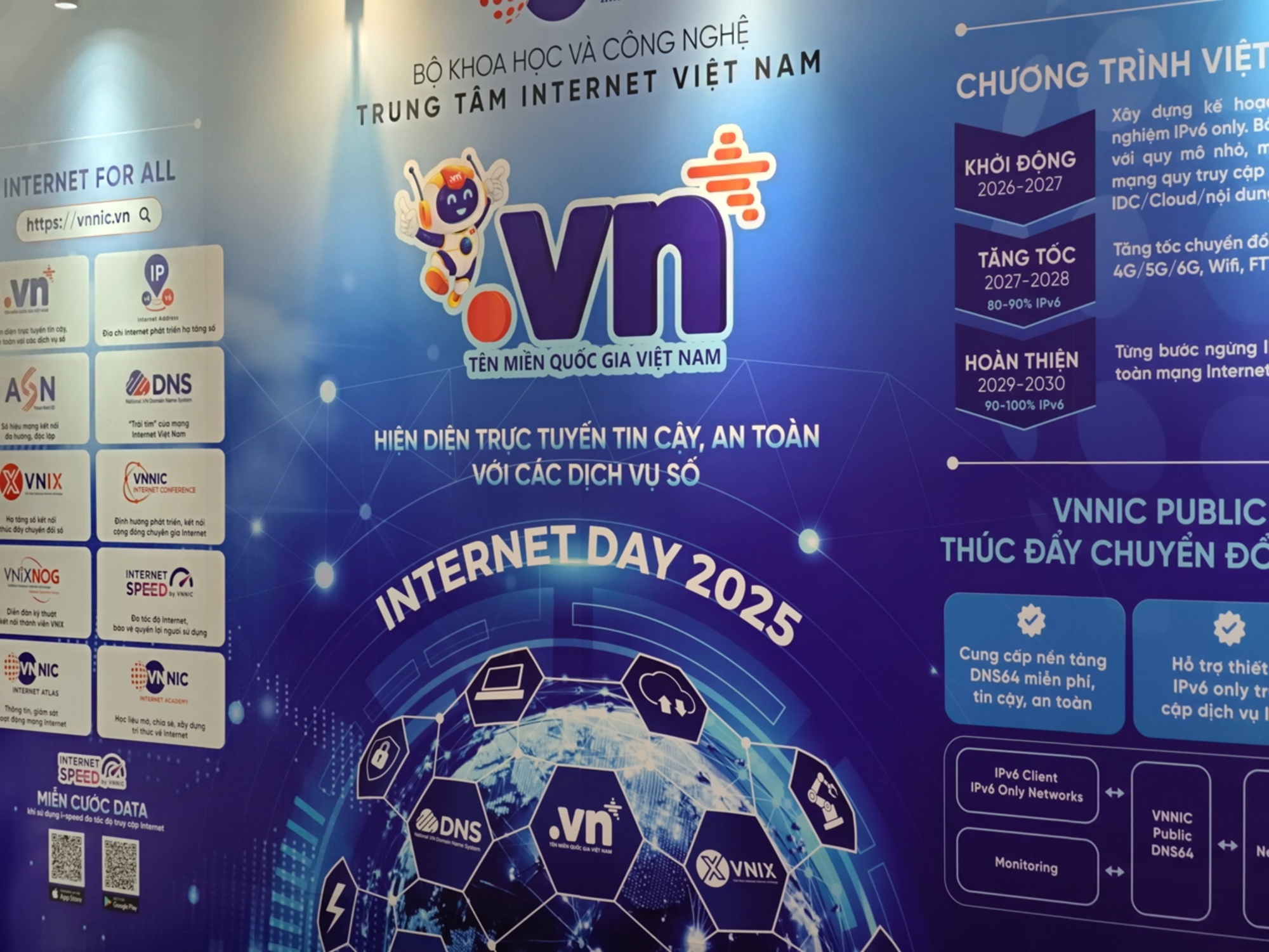 Internet Việt Nam đang được bảo vệ như thế nào trước AI, lừa đảo và các cuộc tấn công vô hình?- Ảnh 2.