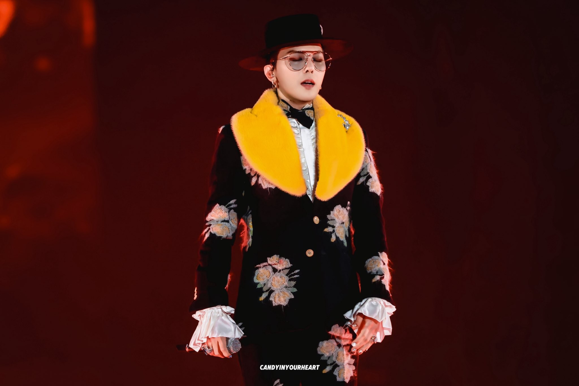 G-DRAGON khủng hoảng lớn- Ảnh 3.