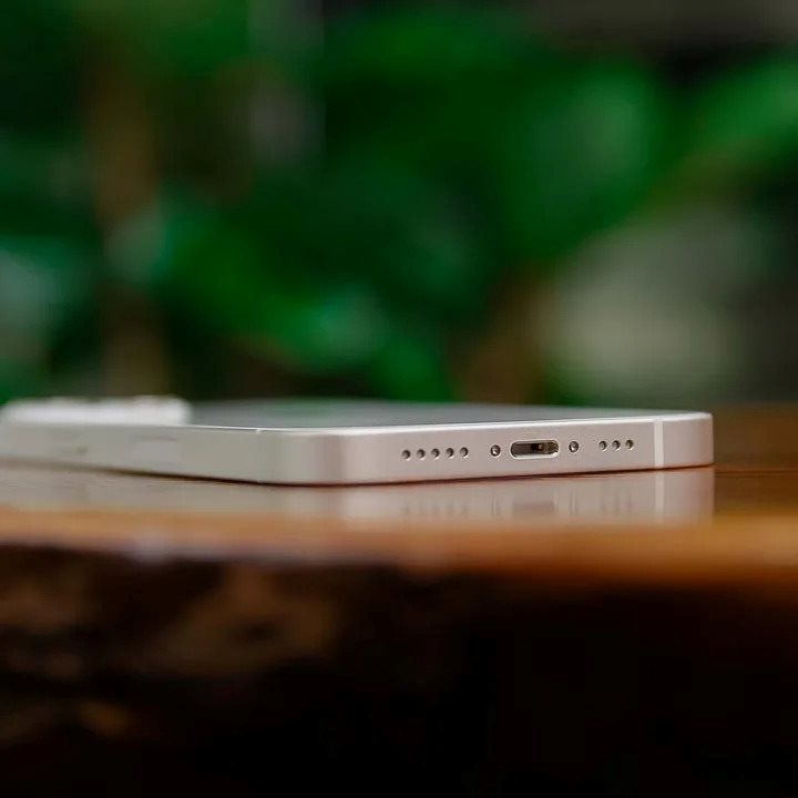 Mẫu iPhone mới chính hãng giảm kịch giá chỉ còn nhỉnh 11 triệu: Chip A15, màn 6.1 inch, đáng mua nhất 2025- Ảnh 4.