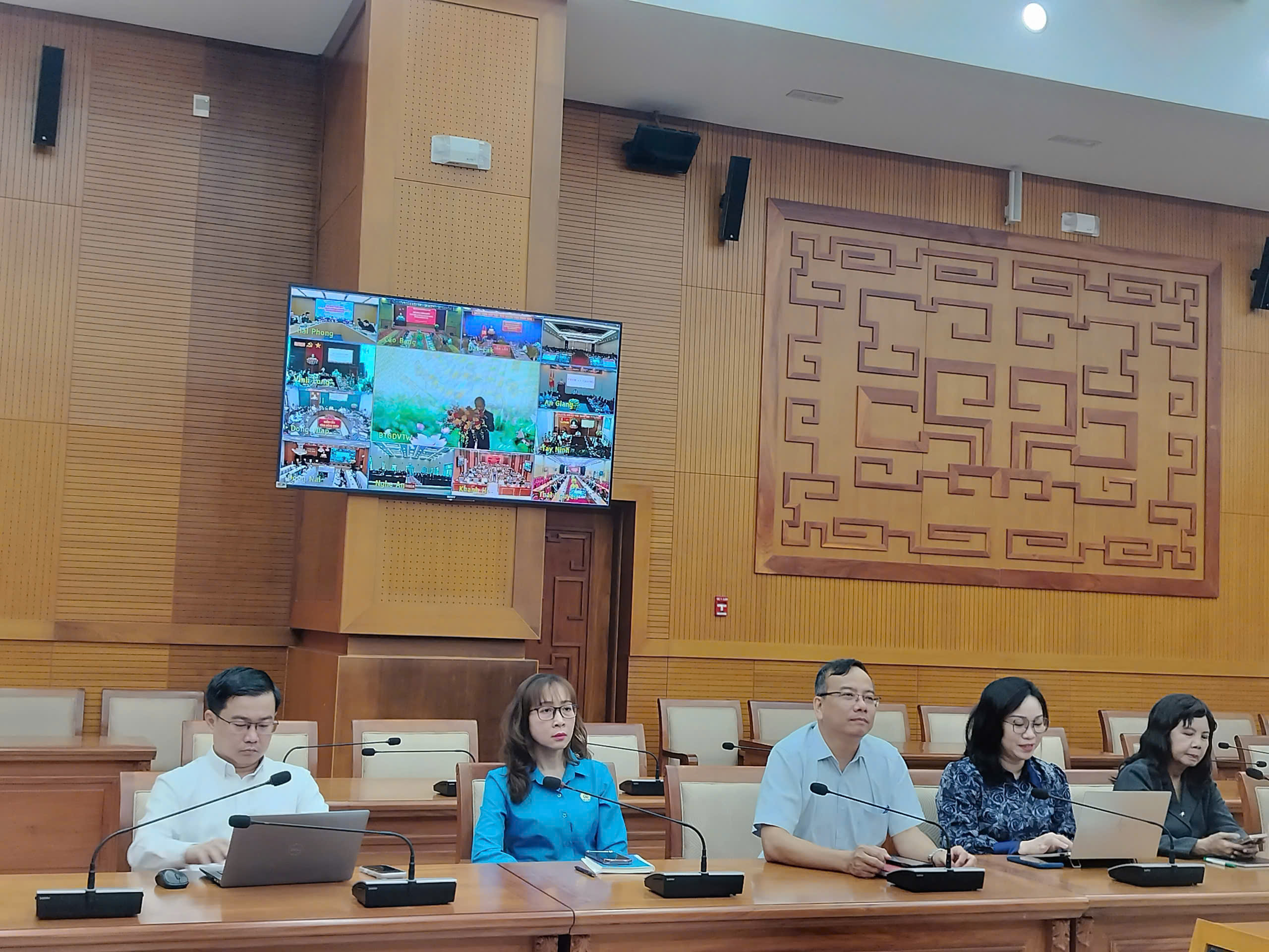 Công tác tuyên giáo, dân vận giữ vai trò đặc biệt quan trọng - Ảnh 3.