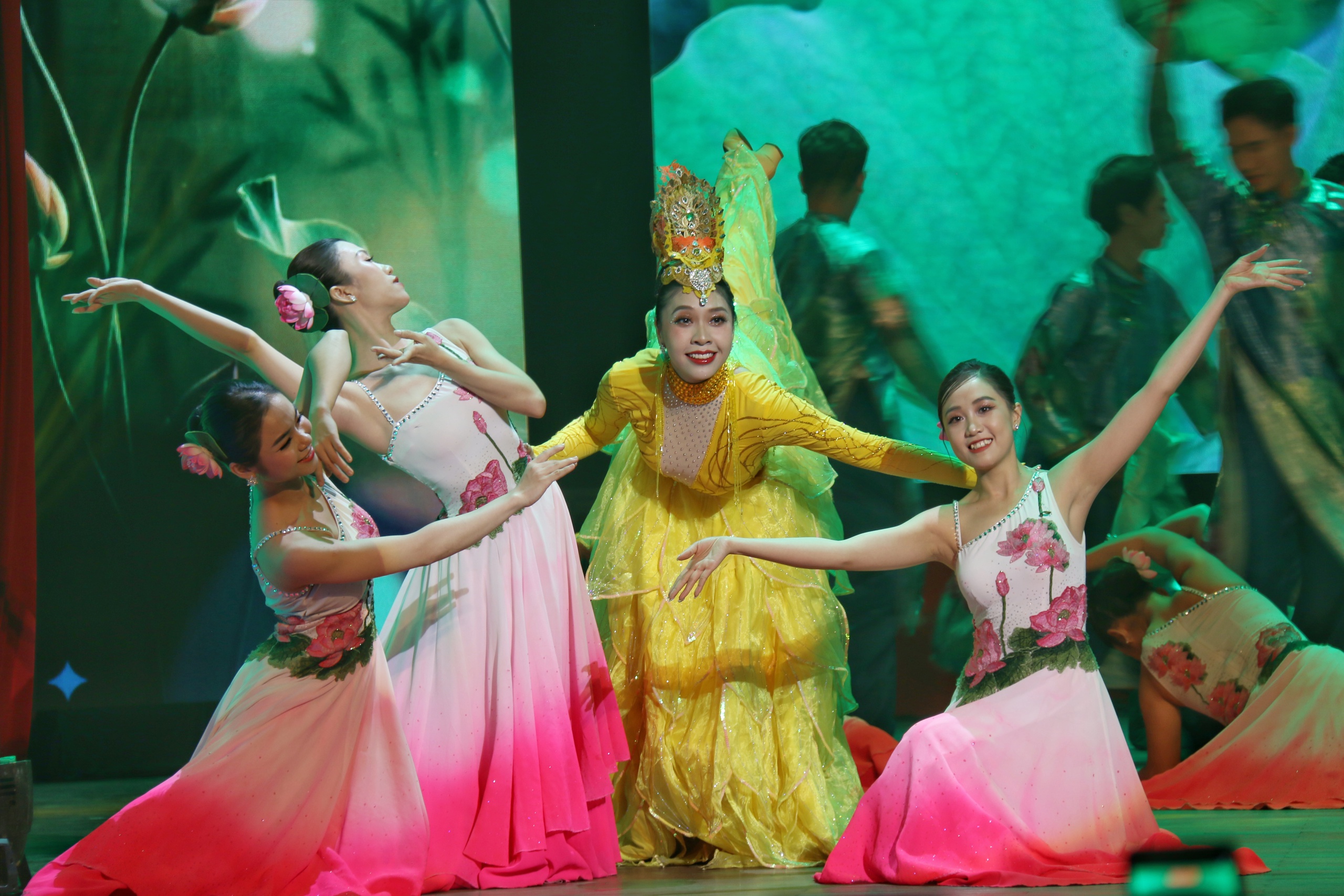 TP HCM kỷ niệm 70 năm ngày thiết lập quan hệ ngoại giao Việt Nam - Indonesia - Ảnh 10.