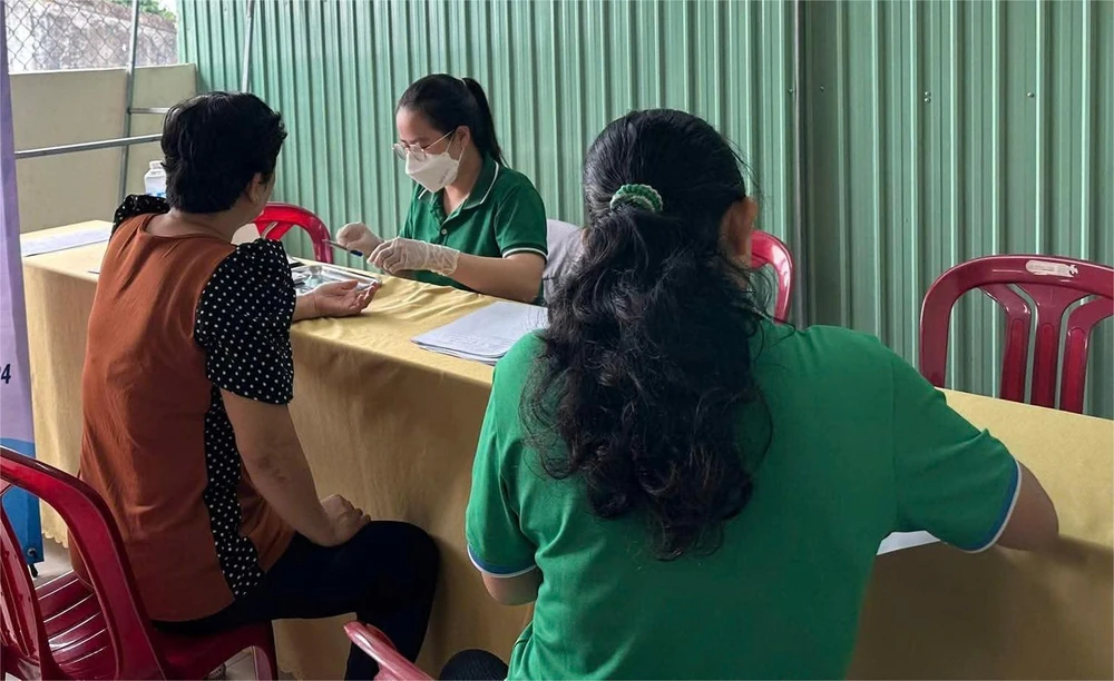 tiếp khách (6).jpg