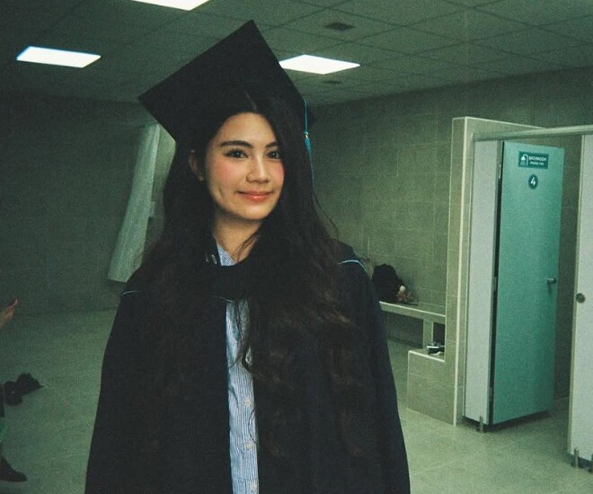 Hạt Dẻ nhà Quyền Linh xinh đẹp trong bộ ảnh chuẩn bị tốt nghiệp, ngoại hình thăng hạng từng ngày nay chuẩn "nàng thơ" 2 Hạt Dẻ nhà Quyền Linh xinh đẹp trong bộ ảnh chuẩn bị tốt nghiệp, ngoại hình thăng hạng từng ngày nay chuẩn amp;#34;nàng thơamp;#34; - 2