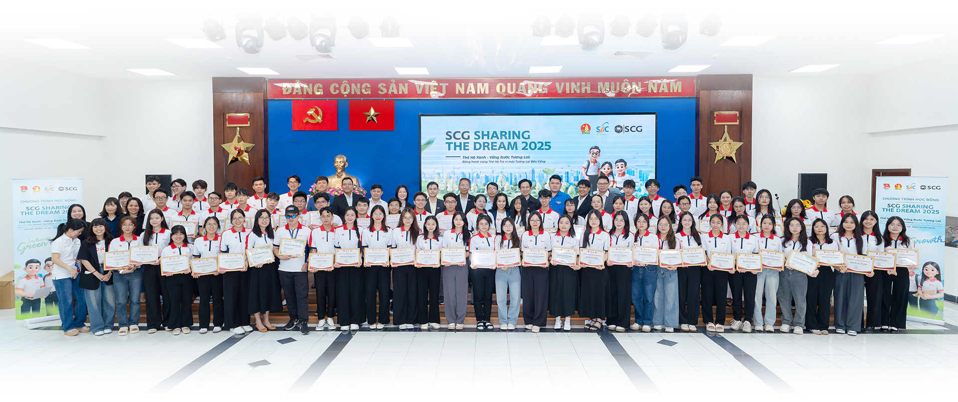 Quỹ học bổng nâng bước tương lai cho 6.000 học sinh 4 1766129143 924 Quy hoc bong nang buoc tuong lai cho 6000 hoc