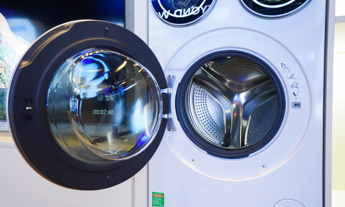 Lồng giặt chính của MultiWash HW140-BD14697WU1. Ảnh: Bảo Lâm