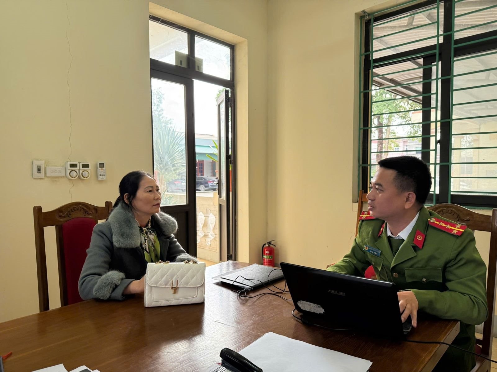 Công an đưa cảnh báo liên quan đến bảo hiểm y tế trên VNeID, tất cả người dân cần nắm rõ- Ảnh 2.