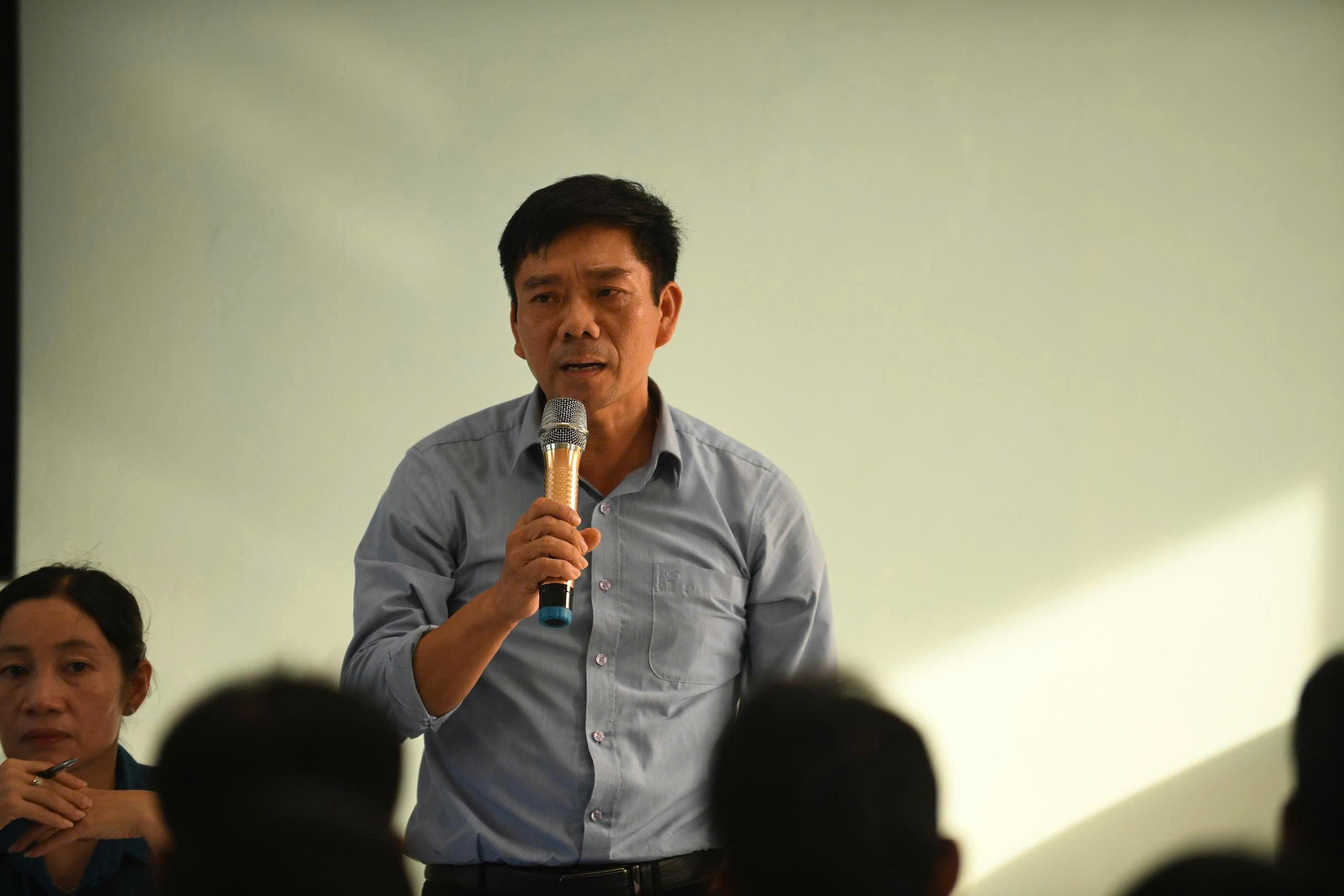 NÓNG: Cách chức Hiệu trưởng Đỗ Văn Mỹ và Phó Hiệu trưởng Đỗ Thị Hồng Huế - Ảnh 2.