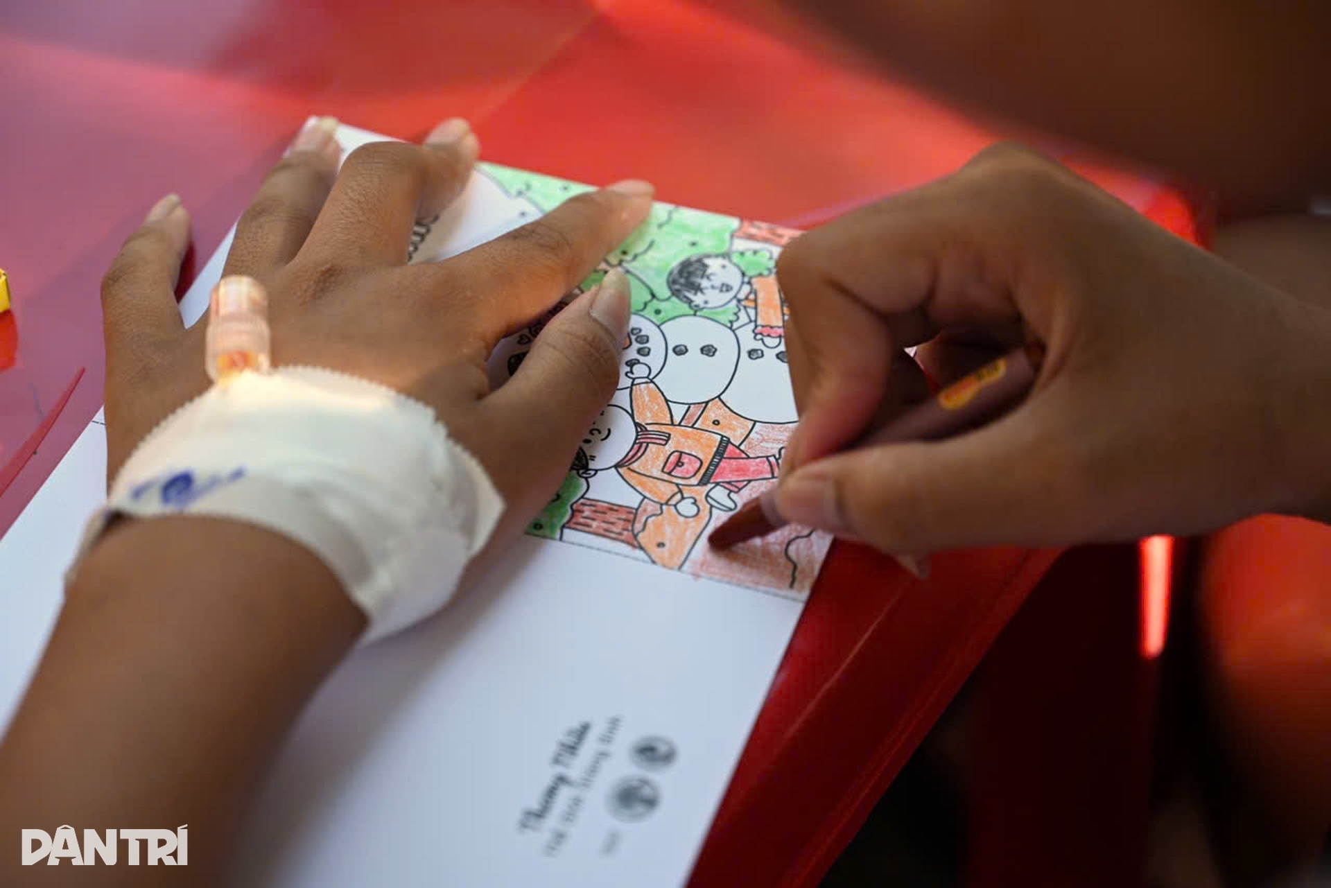 Noel đến sớm với những “chiến binh nhí tại bệnh viện ở TPHCM - 5 Noel đến sớm với những “chiến binh nhí tại bệnh viện ở TPHCM - 5