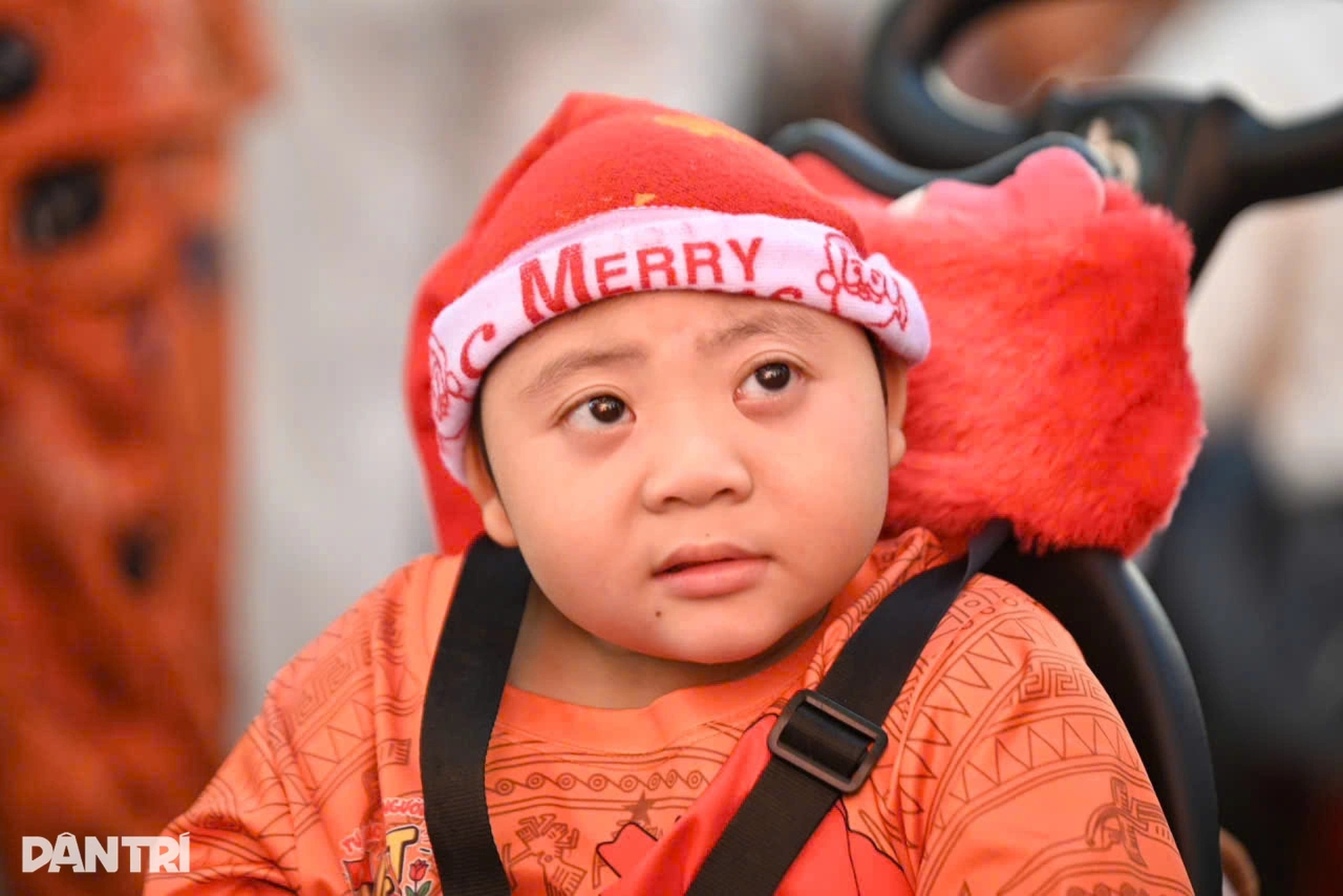 Noel đến sớm với những “chiến binh nhí tại bệnh viện ở TPHCM - 6 Noel đến sớm với những “chiến binh nhí tại bệnh viện ở TPHCM - 6