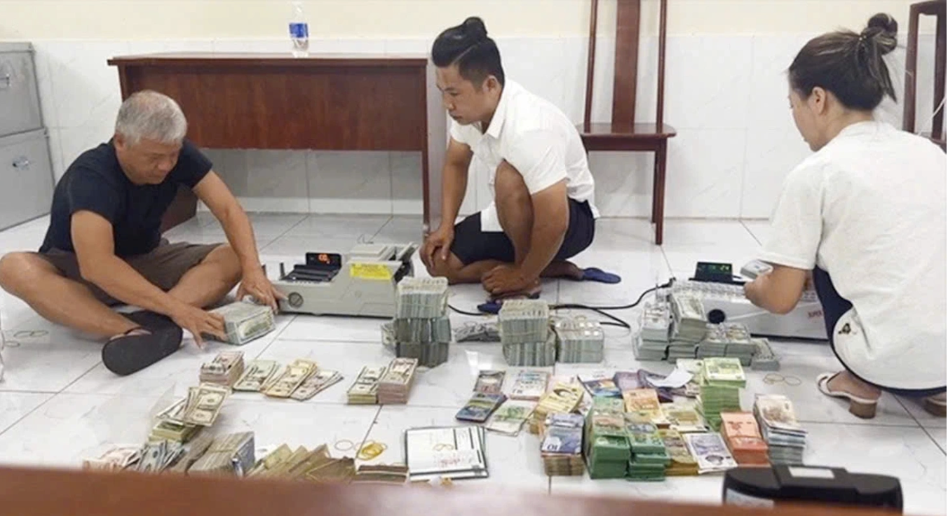 Người phụ nữ bí ẩn trong đường dây rửa tiền của tiệm vàng lớn ở TPHCM- Ảnh 2.