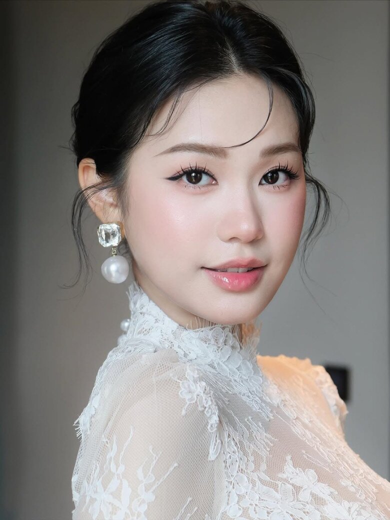 Cận visual của mẹ 1 con Doãn Hải My khiến dân tình xuýt xoa vì quá xinh đẹp.