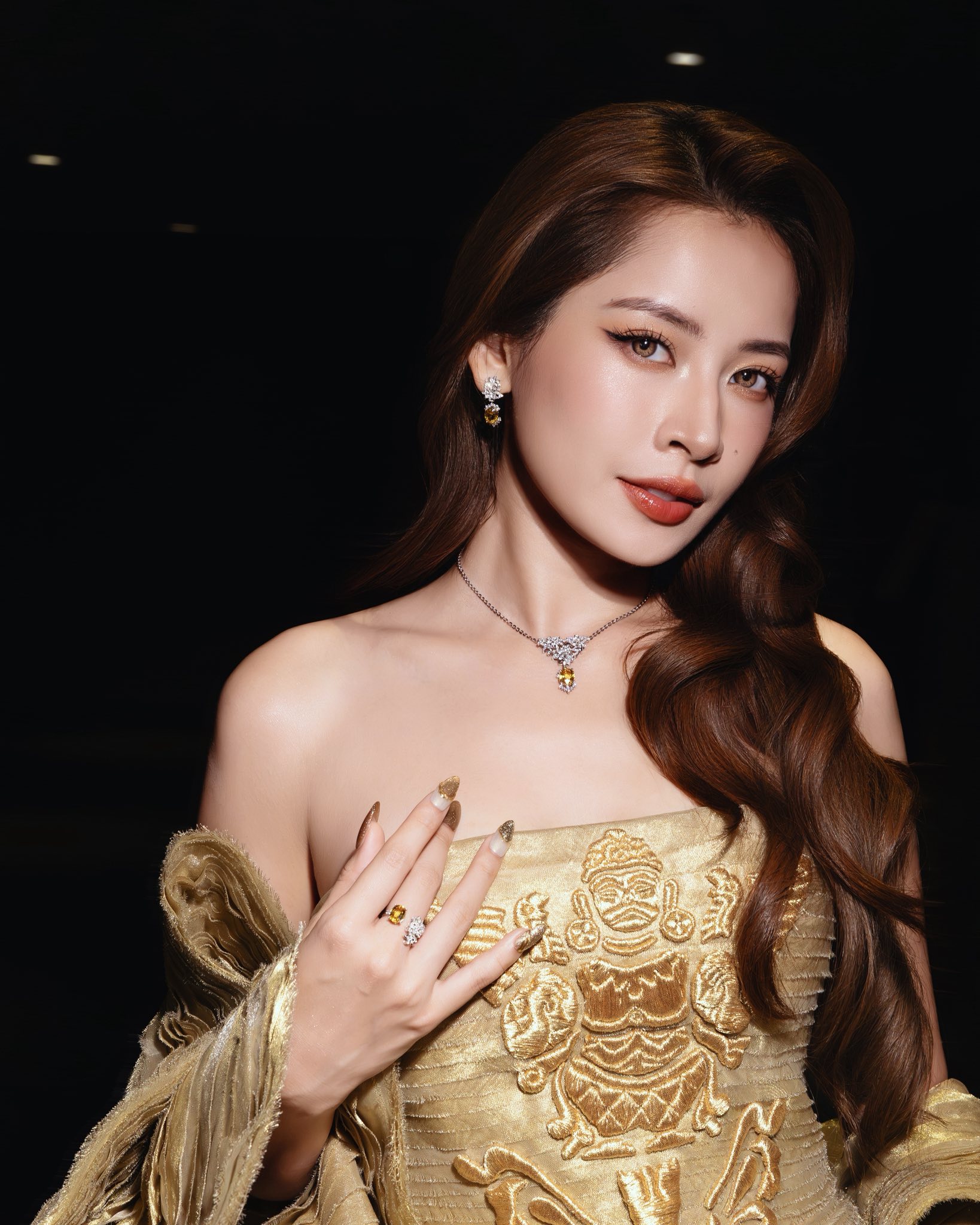 Thảm đỏ hot nhất cuối tuần này: Chi Pu - Bảo Anh mở đại hội nhan sắc, hàng chục nghệ sĩ đổ bộ- Ảnh 2.