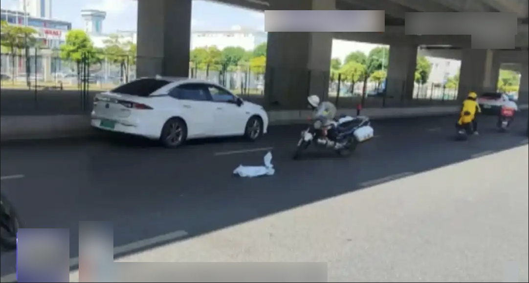 Nhận 97.000 đồng để giao... 1 con cá sấu, shipper gặp nguy khi đơn hàng bất ngờ sống dậy giữa đường đi- Ảnh 4.