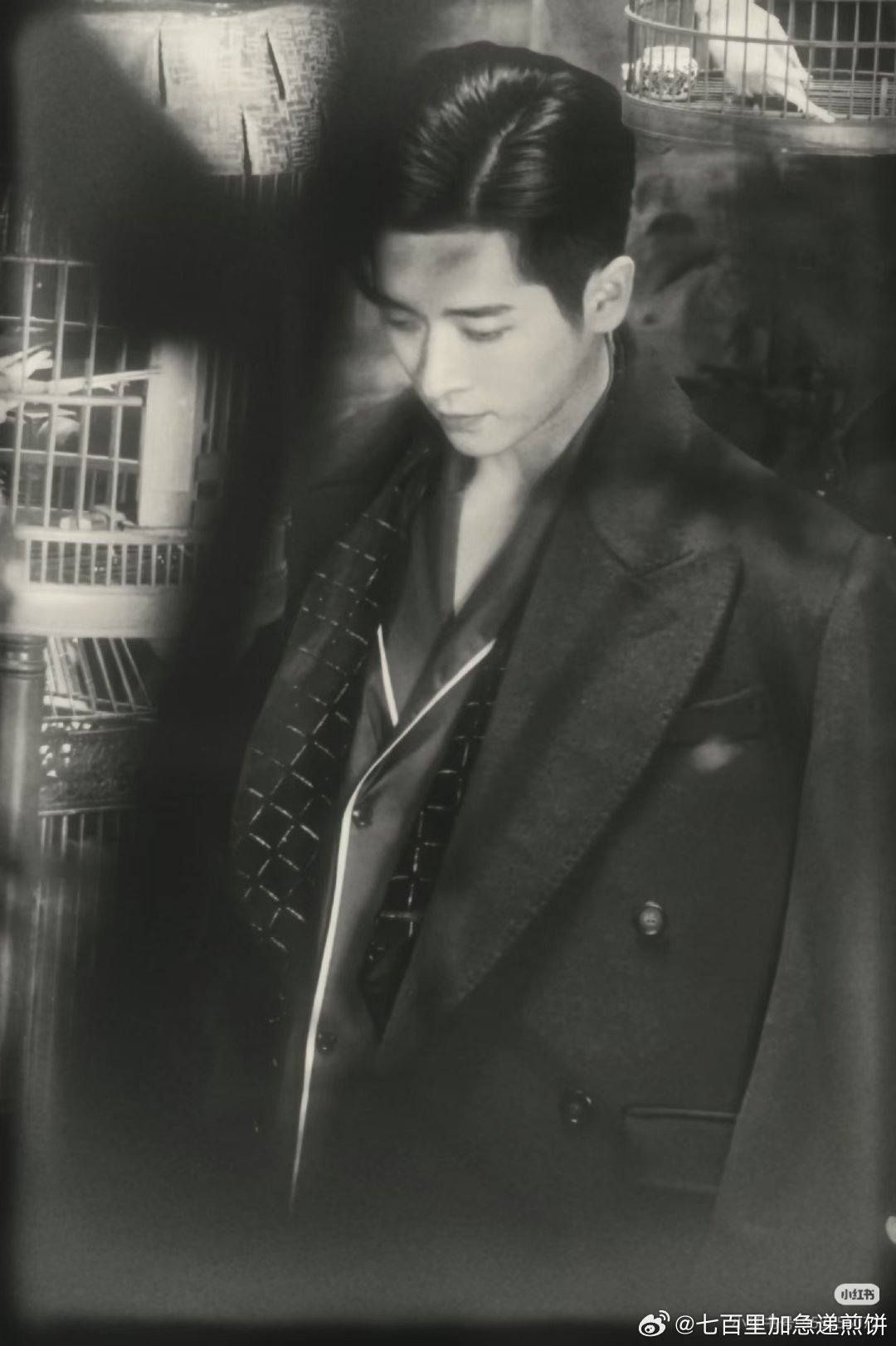 Nhìn mỹ nam này phải thốt lên “Hoàng tử thời dân quốc”: Khí chất vương giả ăn vào máu, đẹp không chừa phần ai- Ảnh 3.