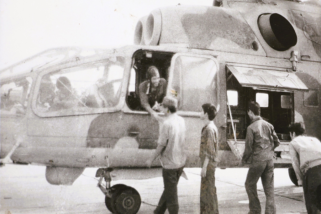 Trực thăng vũ trang của Không quân VN: Mi-24 huyền thoại - Ảnh 4.