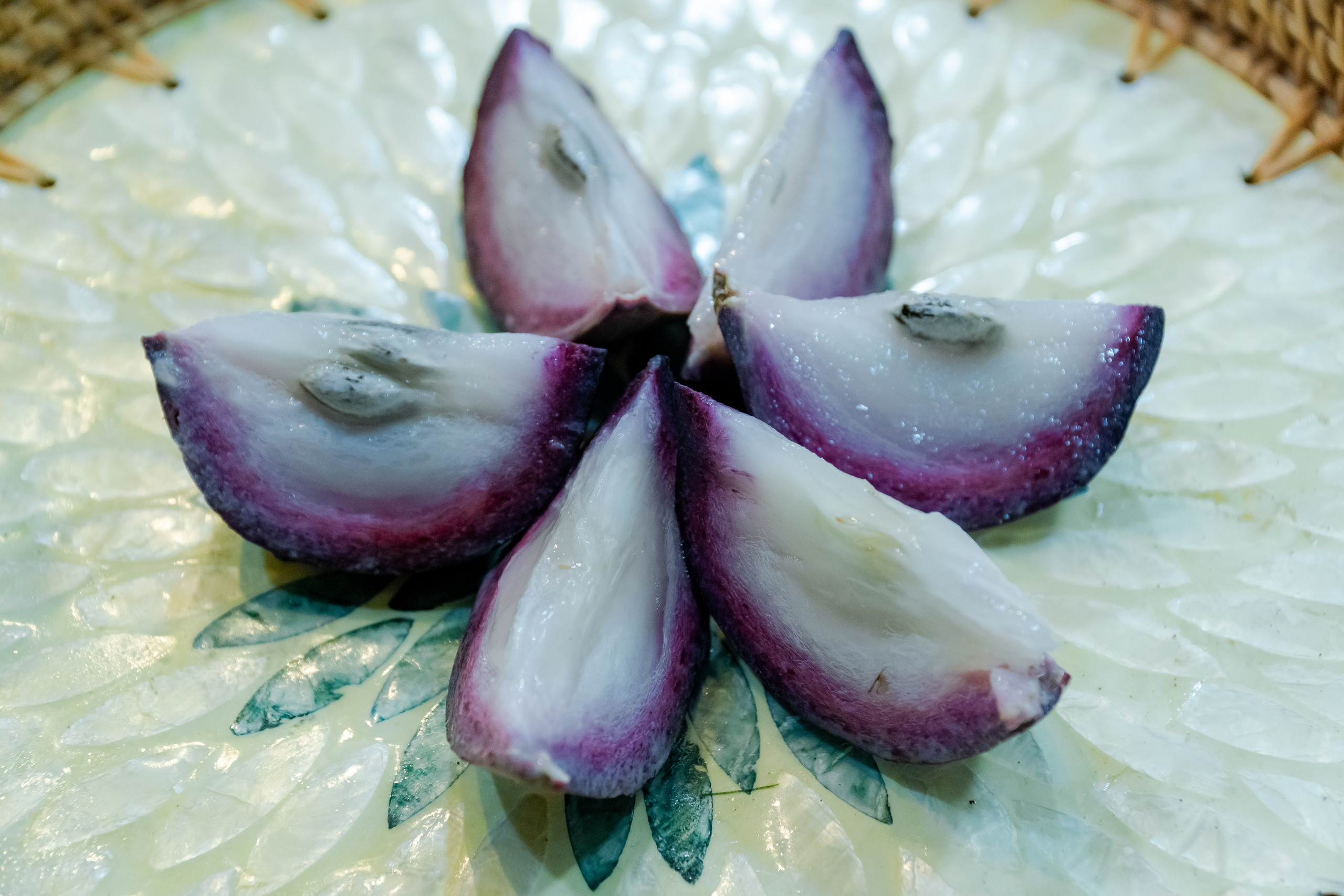 VIDEO: Bưởi tiến vua, na mùi sầu riêng, chuối bàn tay Phật giá dưới 1 triệu “đổ bộ” TPHCM dịp Tết 2026 - Ảnh 4.