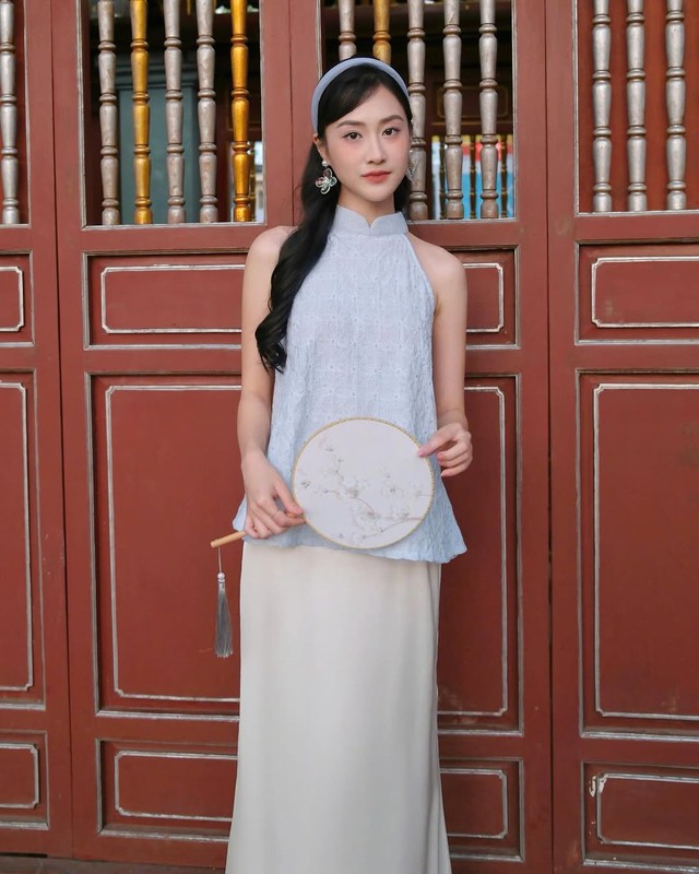 Áo cổ yếm pastel tinh tế tôn nét cổ điển quý phái- Ảnh 4.