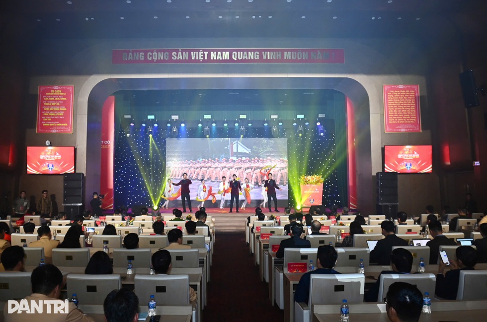 Chia sẻ của 2 thí sinh giành giải Nhì cuộc thi tìm hiểu an toàn giao thông - 3