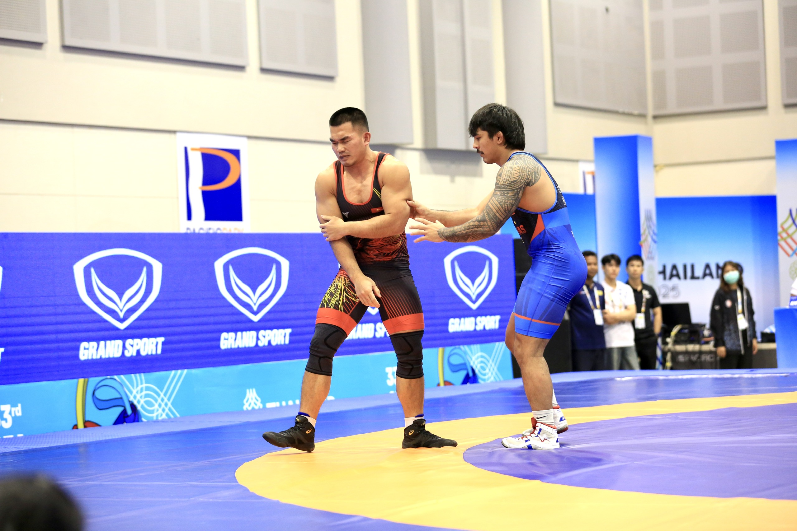 Bị rách cơ chỉ mới 6 giây, đô vật Việt Nam tiếc nuối 'phí mất 2 năm'- Ảnh 2.