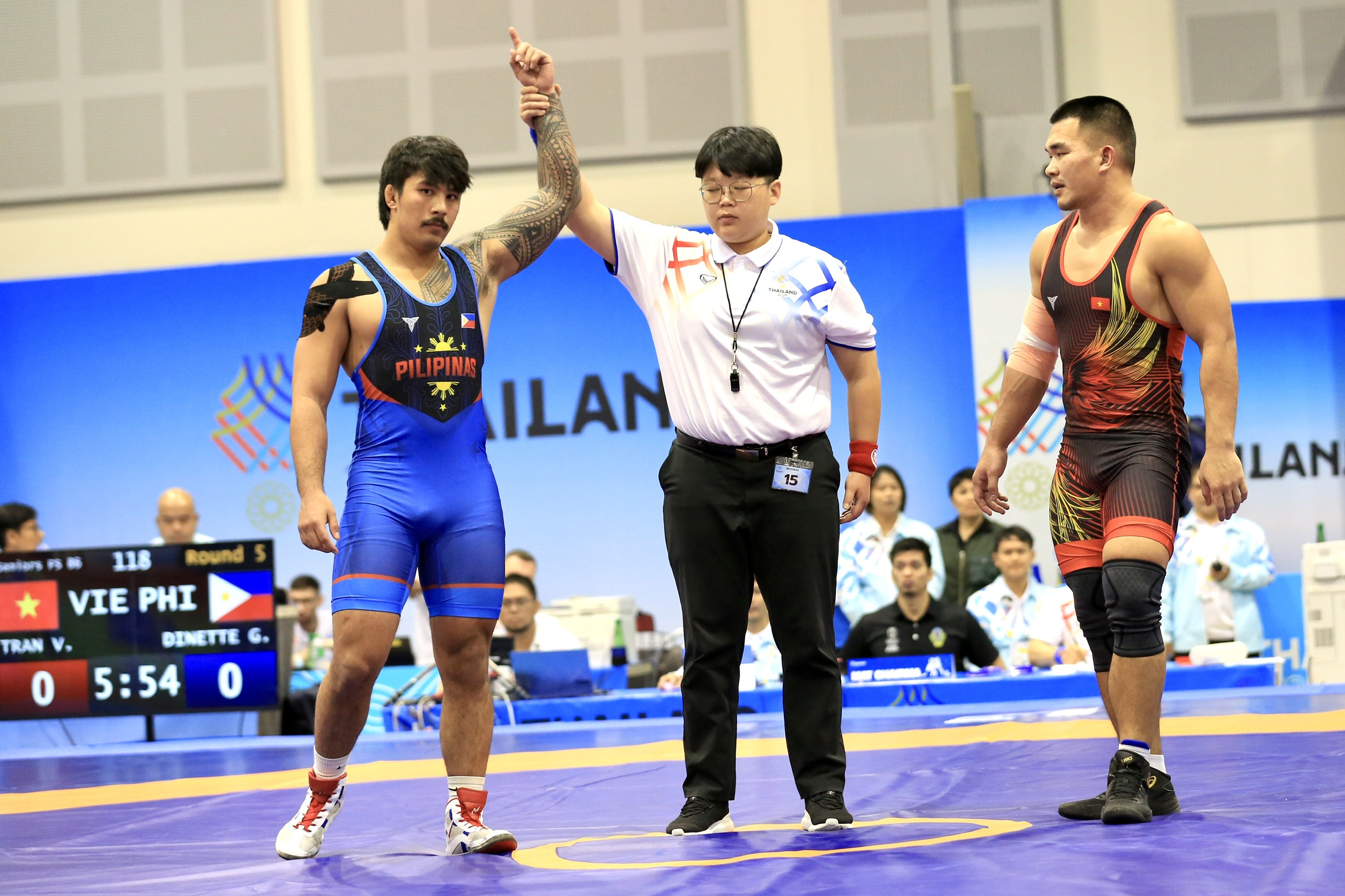 Bị rách cơ chỉ mới 6 giây, đô vật Việt Nam tiếc nuối 'phí mất 2 năm'- Ảnh 8.