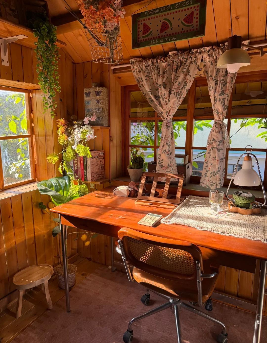 Cụ bà 70 tuổi thầm lặng sống trong căn nhà nhỏ: Tự chăm sóc bản thân, không làm gánh nặng cho con cháu- Ảnh 5. Cụ bà 70 tuổi thầm lặng sống trong căn nhà nhỏ: Tự chăm sóc bản thân, không làm gánh nặng cho con cháu- Ảnh 5.