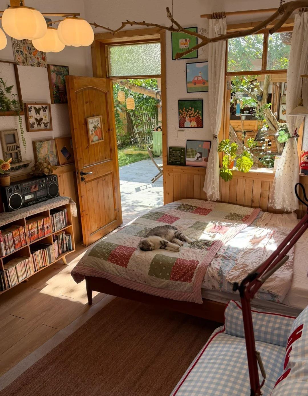 Cụ bà 70 tuổi thầm lặng sống trong căn nhà nhỏ: Tự chăm sóc bản thân, không làm gánh nặng cho con cháu- Ảnh 6. Cụ bà 70 tuổi thầm lặng sống trong căn nhà nhỏ: Tự chăm sóc bản thân, không làm gánh nặng cho con cháu- Ảnh 6.