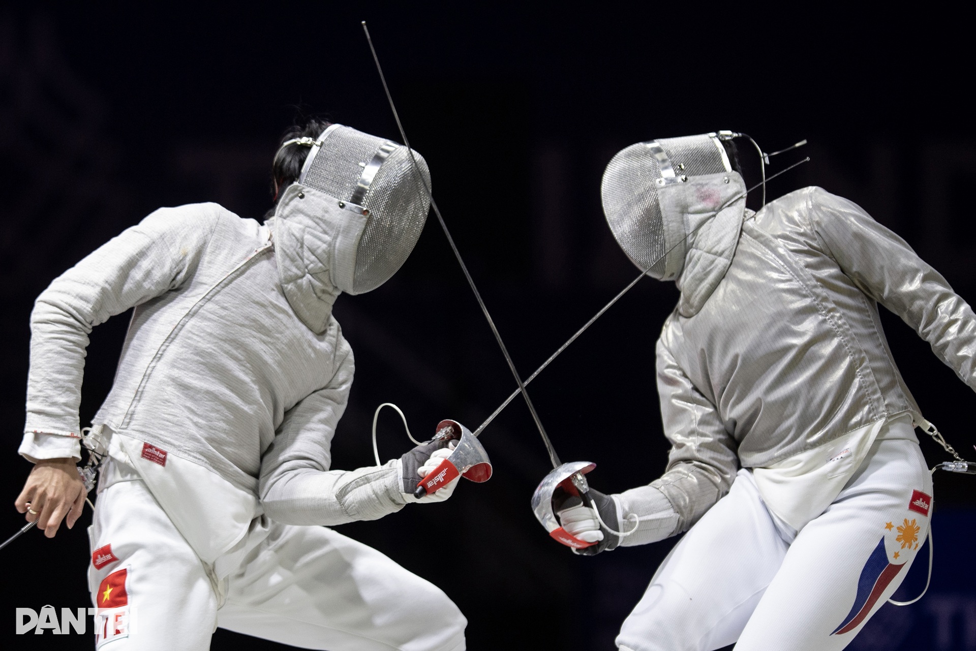 Mãn nhãn hình ảnh thi đấu giành 3 HCV của đấu kiếm Việt Nam ở SEA Games 33 - 6