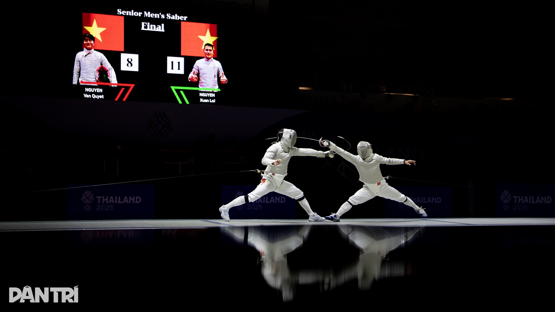 Mãn nhãn hình ảnh thi đấu giành 3 HCV của đấu kiếm Việt Nam ở SEA Games 33 - 11