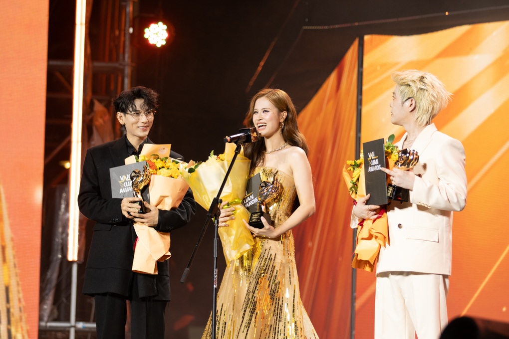 Mỹ Tâm nhận giải Thành tựu trọn đời, Hòa Minzy là đại sứ truyền cảm hứng - 3