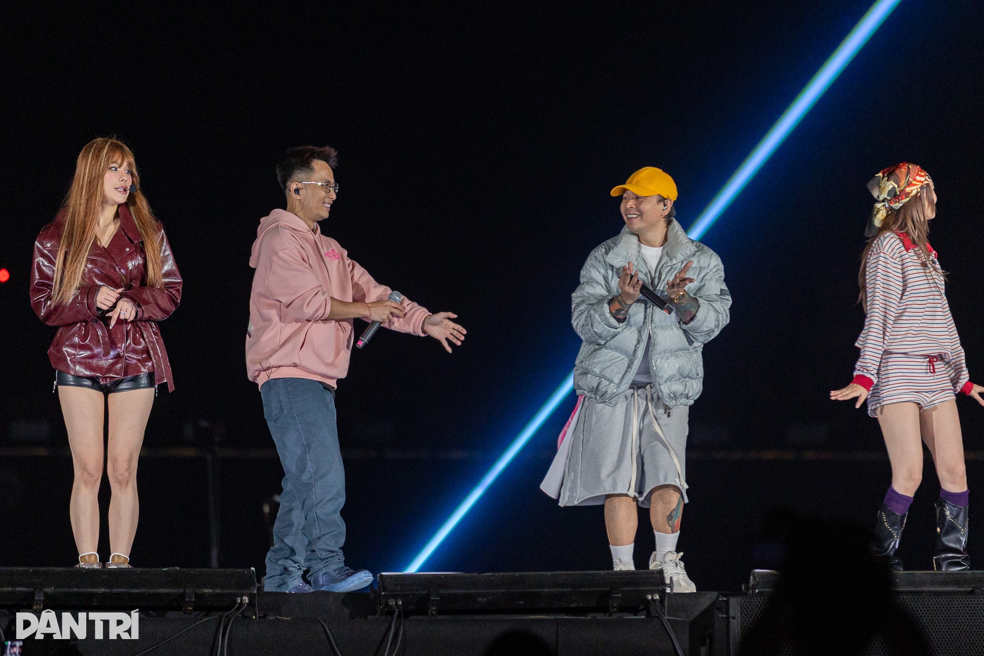 SOOBIN, Minh Hằng tập luyện xuyên đêm cho concert kéo dài 10 giờ - 7