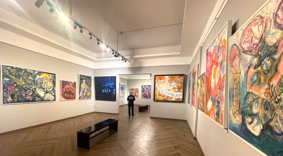 Họa sĩ Kim Chi và hành trình '20 năm đến với nghệ thuật'- Ảnh 5.