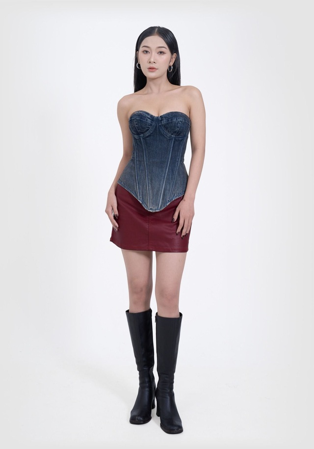 Áo corset denim: Khi nét bụi bặm hòa quyện cùng vẻ gợi cảm- Ảnh 8.