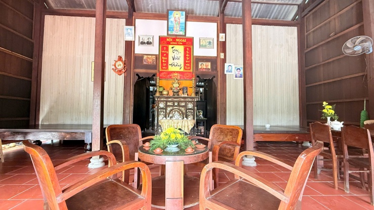 Nếp nhà truyền thống kiểu Tây Nam Bộ, nơi dung dưỡng cho một gia đình tứ đại đồng đường.