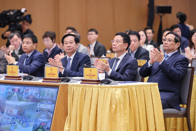 Thủ tướng Phạm Minh Chính, Bộ trưởng Khoa học và Công nghệ Nguyễn Mạnh Hùng, Bộ trưởng Nội vụ Đỗ Thanh Bình dự Diễn đàn. Ảnh: Nhật Bắc